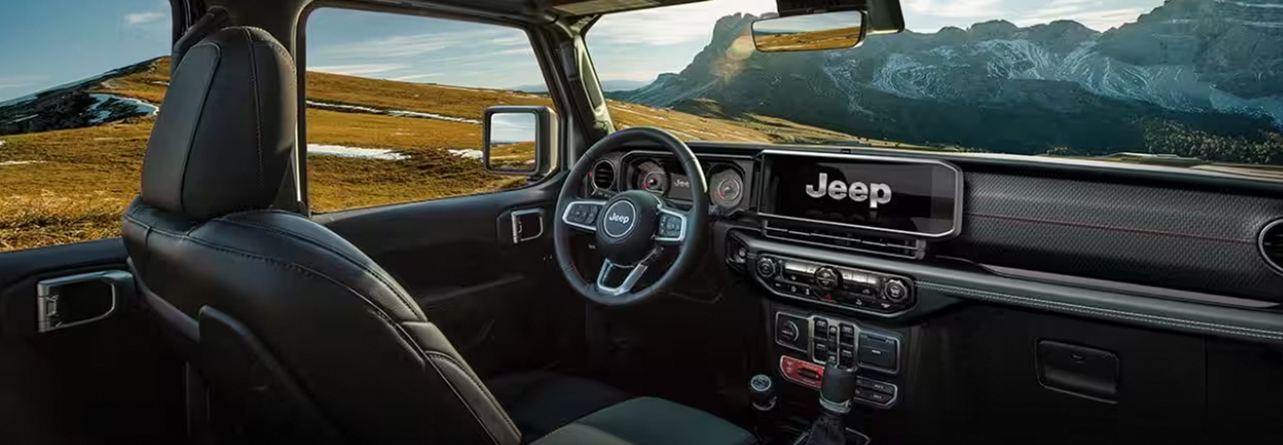 2024 Jeep Wrangler vs Ford Bronco interiorimage