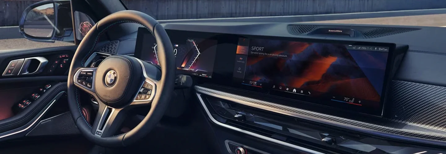 Interior view of the tech and dashboard of a 2025 BMW X7