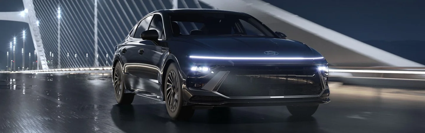 2024 Hyundai Sonata vs Toyota Camry blackcolor frontview