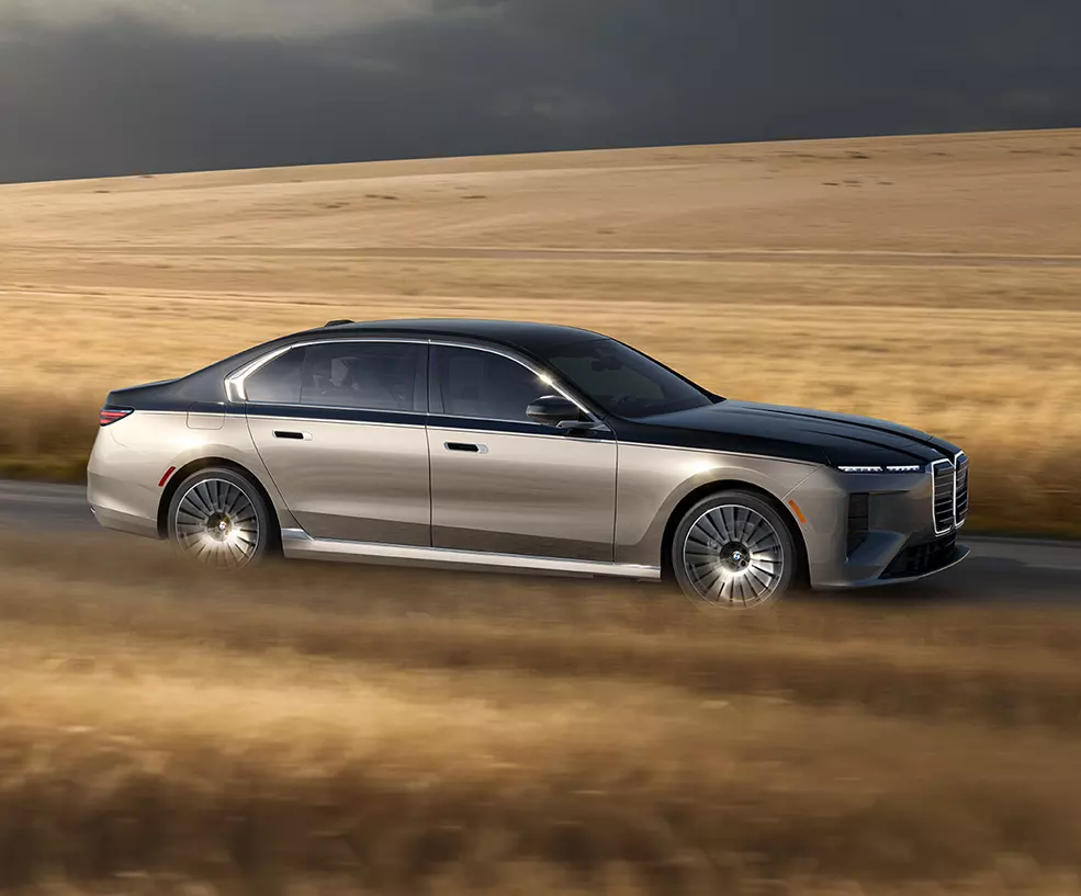 2027 BMW 7 Series exterior
