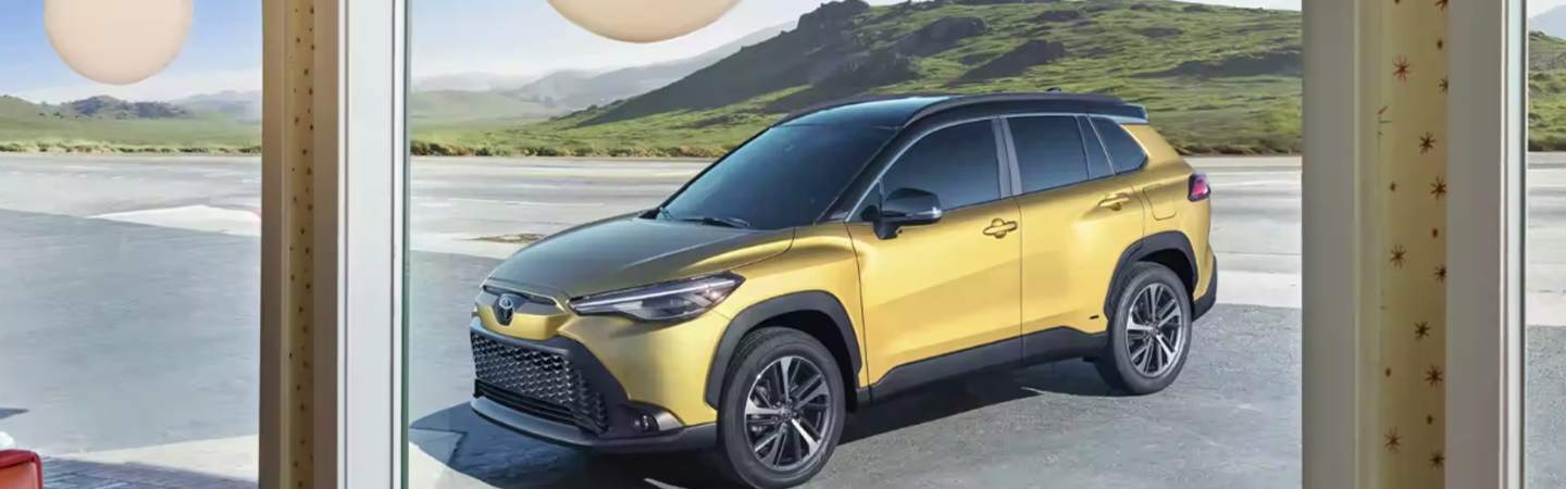 2023 Toyota Corolla Cross Hybrid slider3