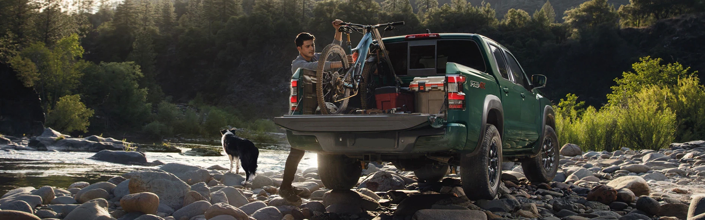 2023 Nissan Frontier green backview