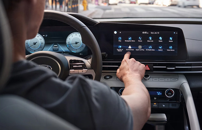 2023 Hyundai Elantra interiorsmall-1