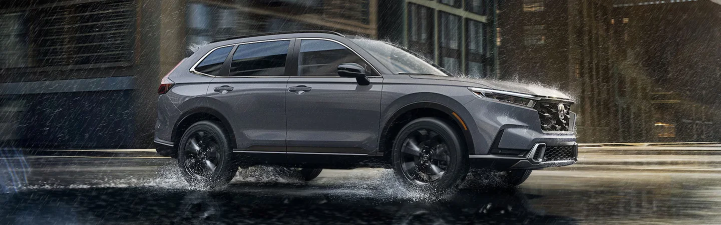 2025 Honda HR-V vs 2025 Honda CR-V sliver color and side view