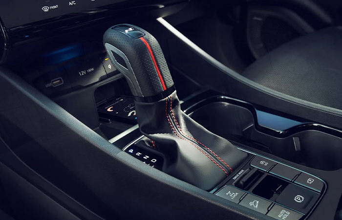 2023 Hyundai Tucson interiorsmall-2