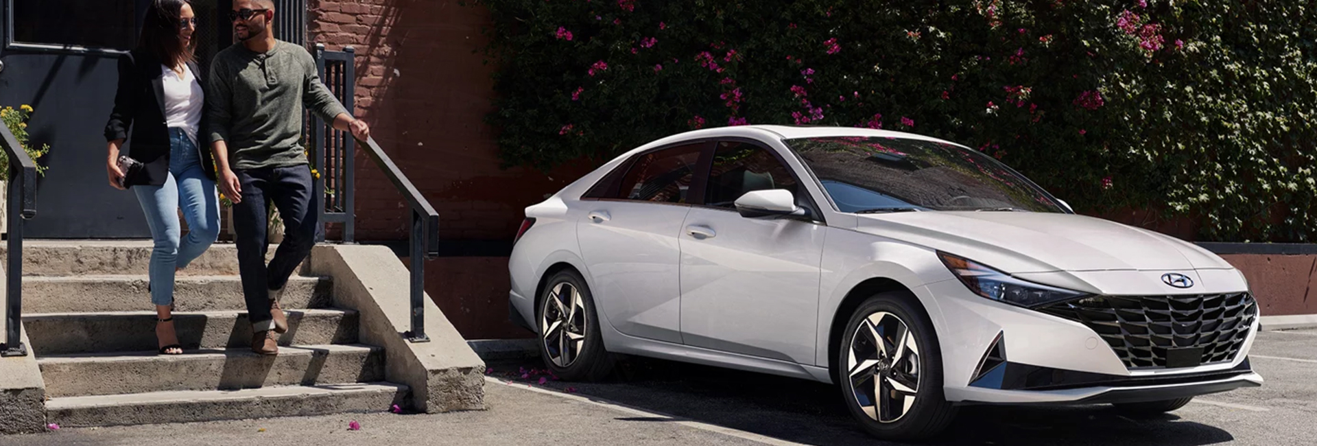 2023 Hyundai Elantra exteriorimage
