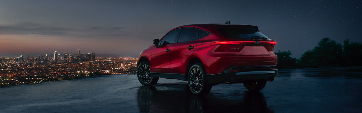 2023 Toyota Venza Nightshade Edition slider2