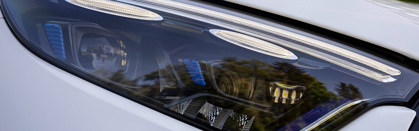 2023 Mercedes-Benz GLC SUV Slide3