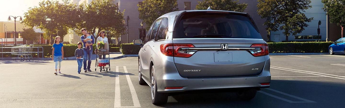 Rear view 2021 Honda Odyssey