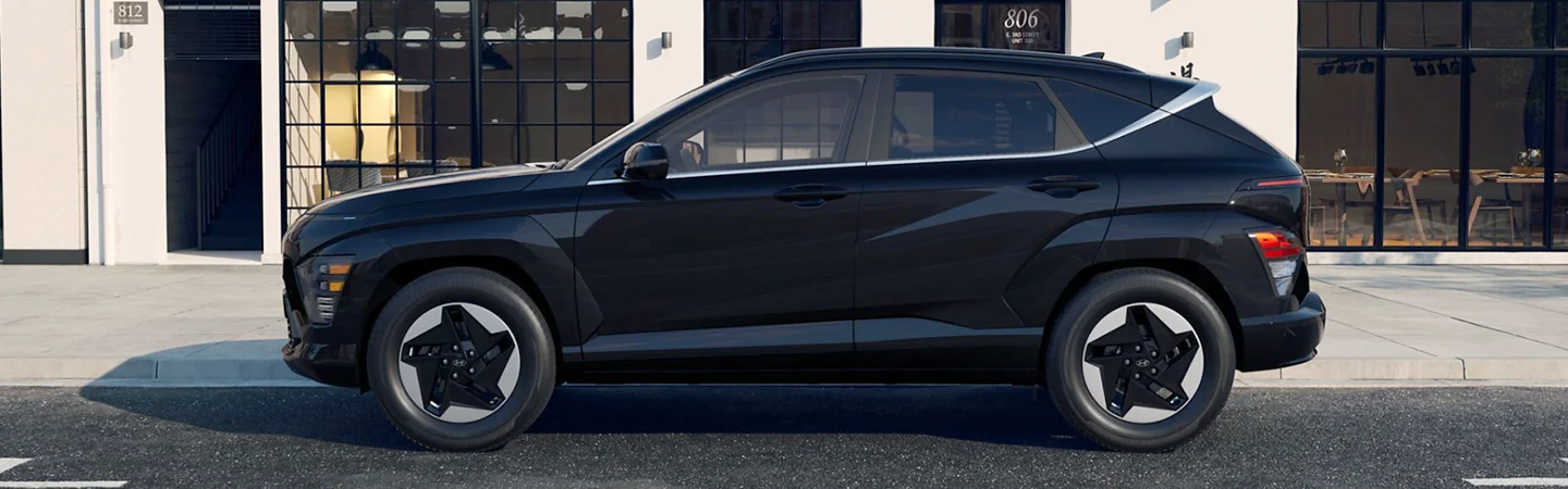 driver side view of a 2025 Hyundai Kona Electric SE