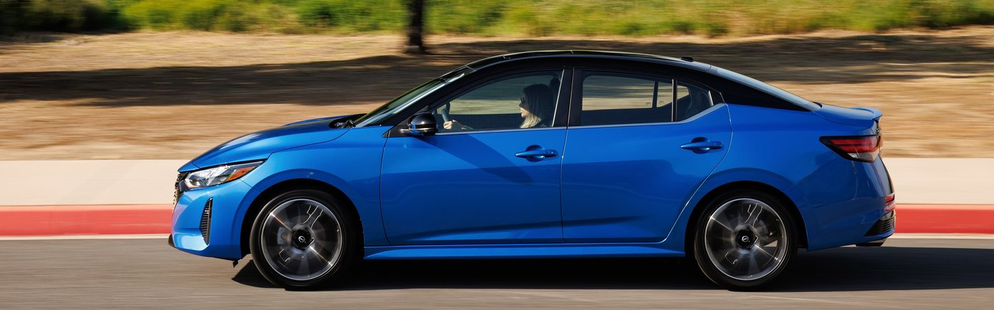 Nissan Sentra 2024 side front in blue colour