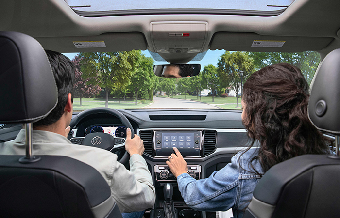 2023 Volkswagen Atlas interiorsmall-1 