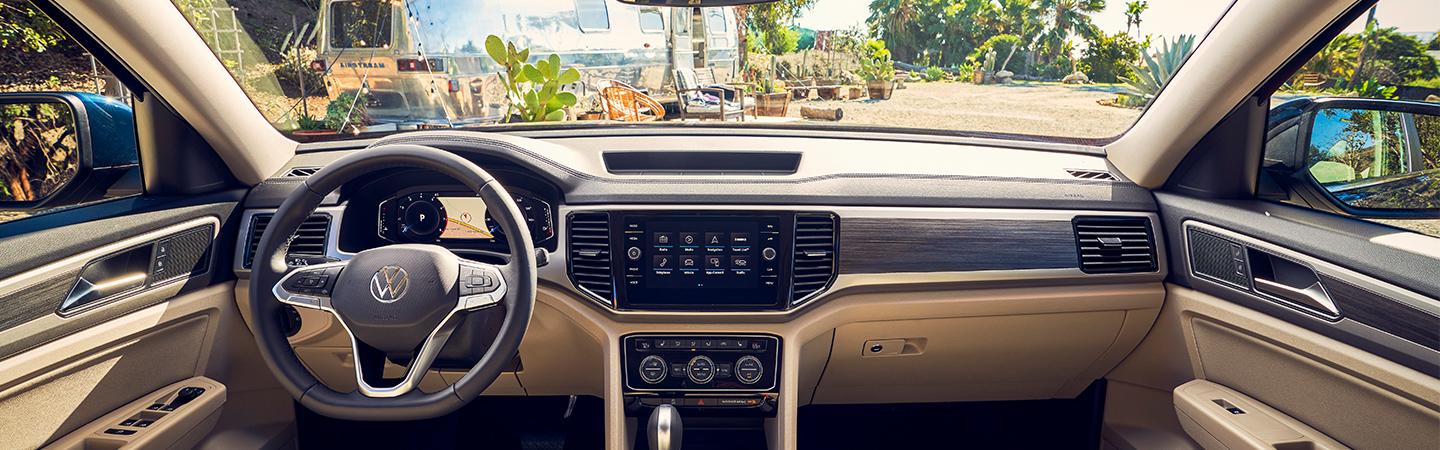 Steering wheel and entertainment console inside the 2021 Volkswagen Atlas