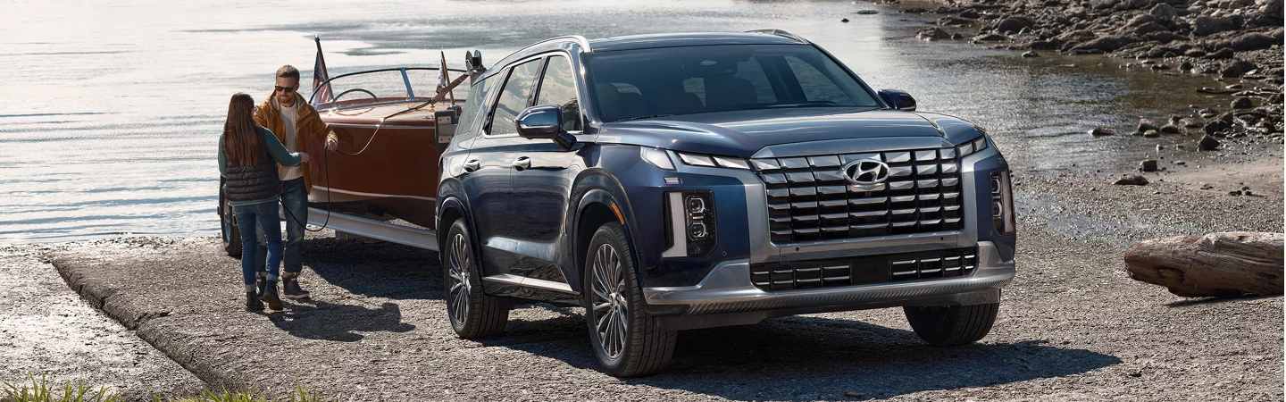2024 Hyundai Palisade Specs side front in blue colour