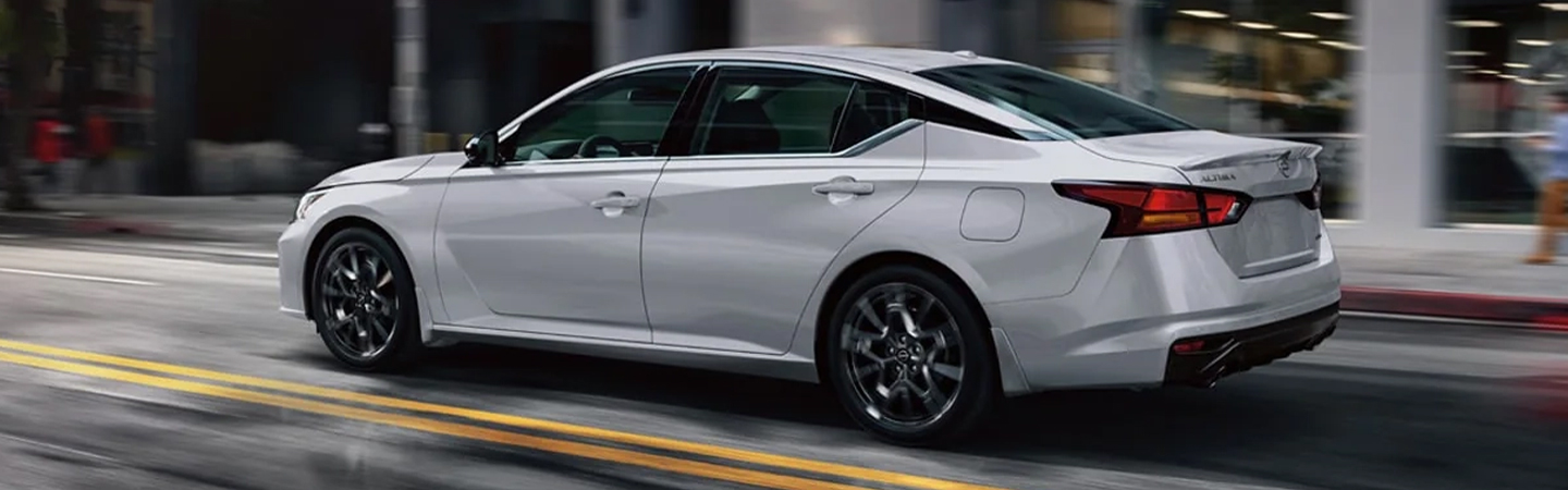 2024 Nissan Altima white color sideview