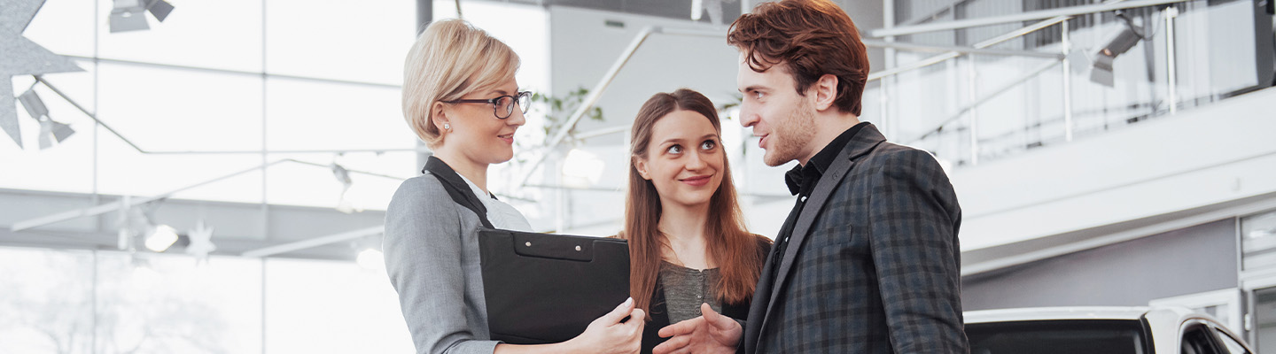 Leasing vs. Financing: Which to Choose 