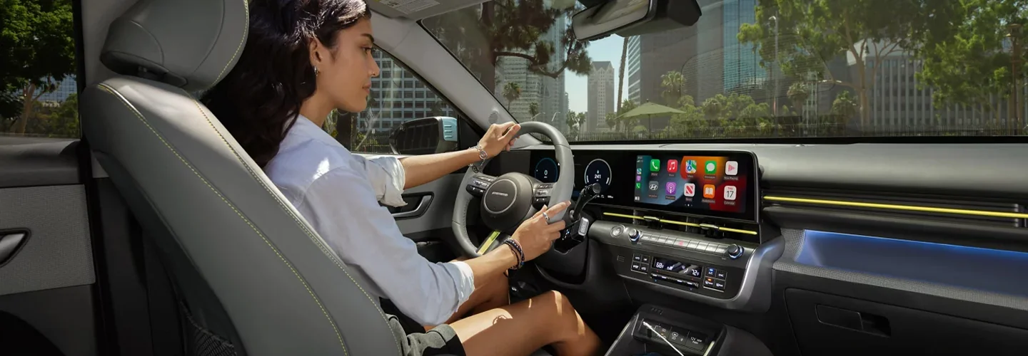 2025 Hyundai Kona Electric vs Kia Niro EV interior image