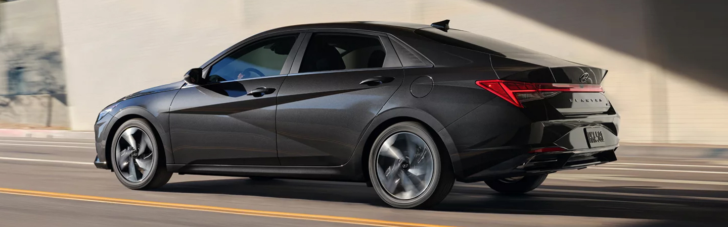 Hyundai Elantra 2023 Model slider3