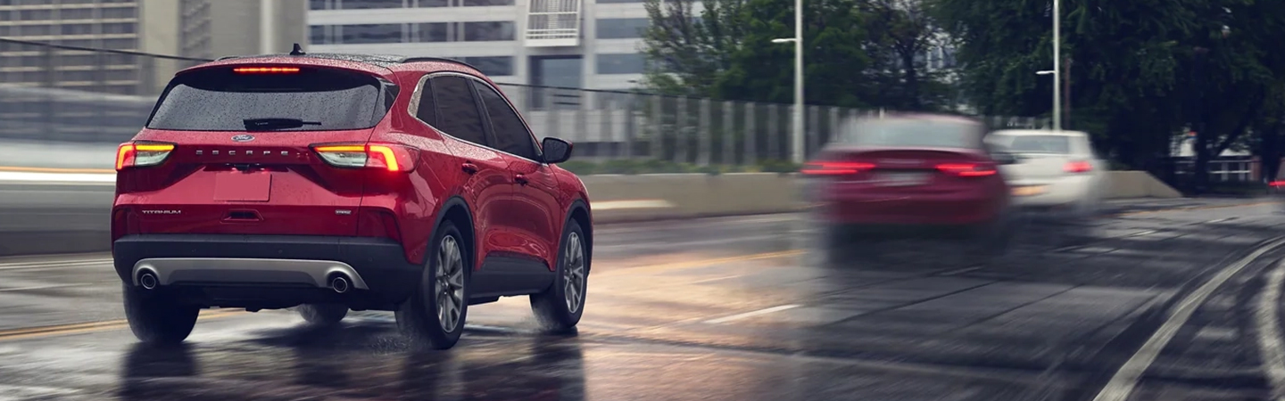 2022 Ford Escape SE Plug-In Hybrid Specs & Features Slide3