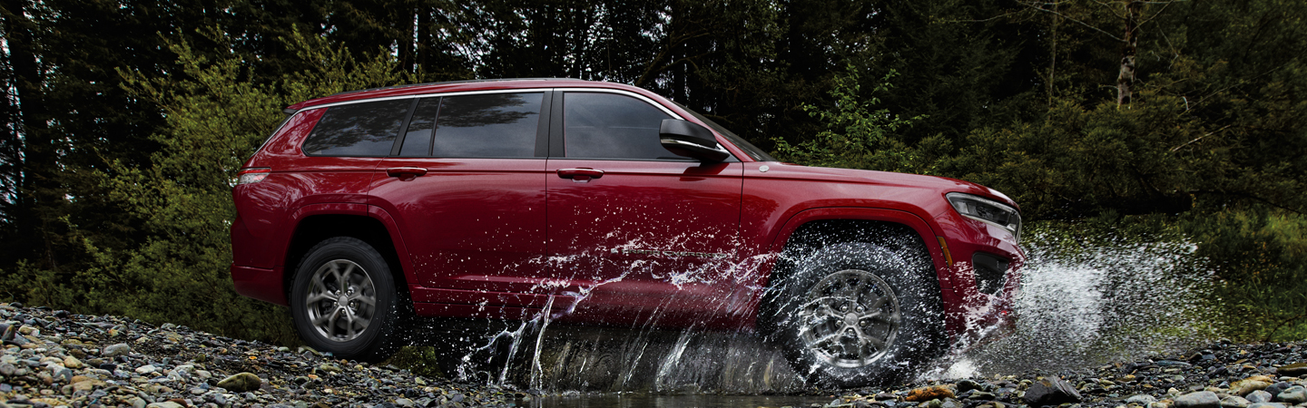 2023 Jeep Grand Cherokee Specs & Features slider3