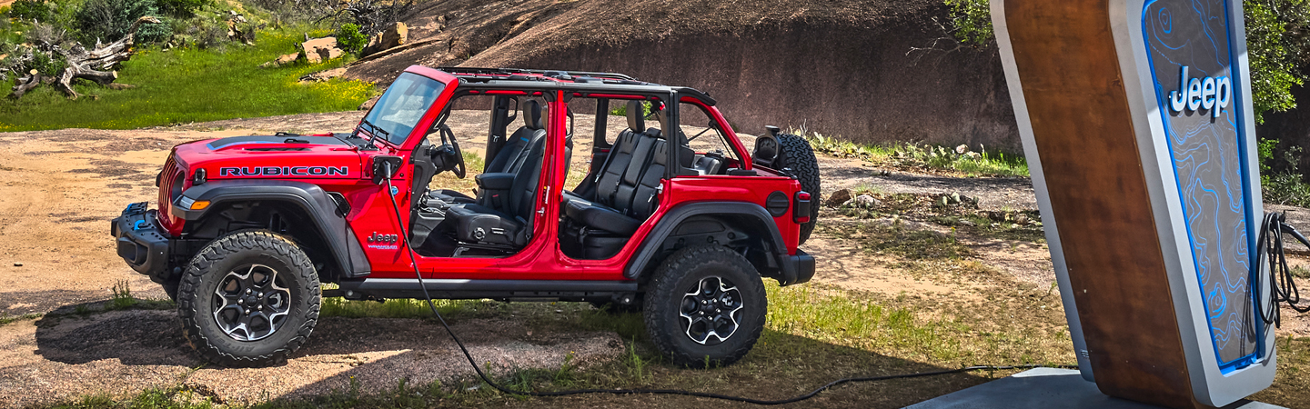 2023 Jeep Wrangler slider1