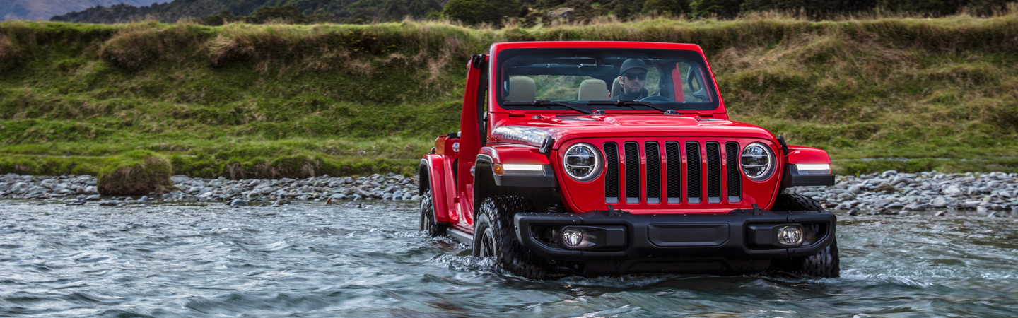 2023 Jeep Wrangler slider2