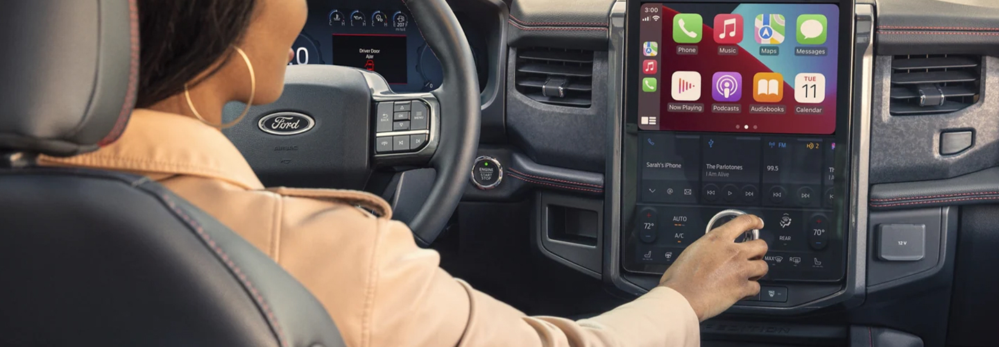 2023 Ford Expedition interior image
