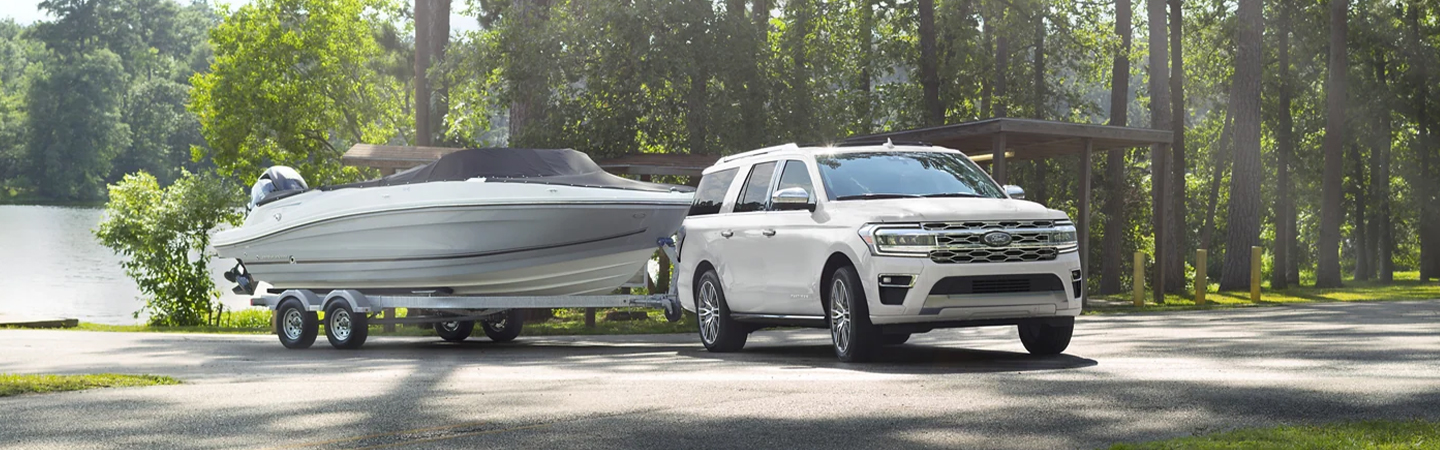 2023 Ford Expedition pulling boat