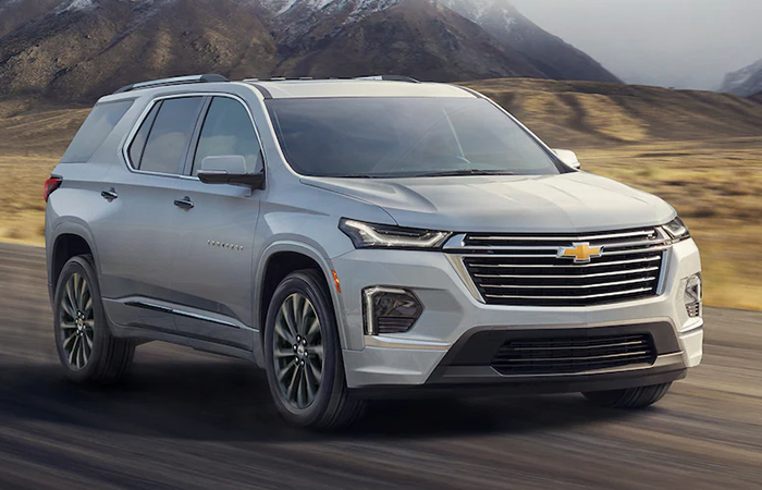 2023 Chevy Traverse exteriorsmall-1 