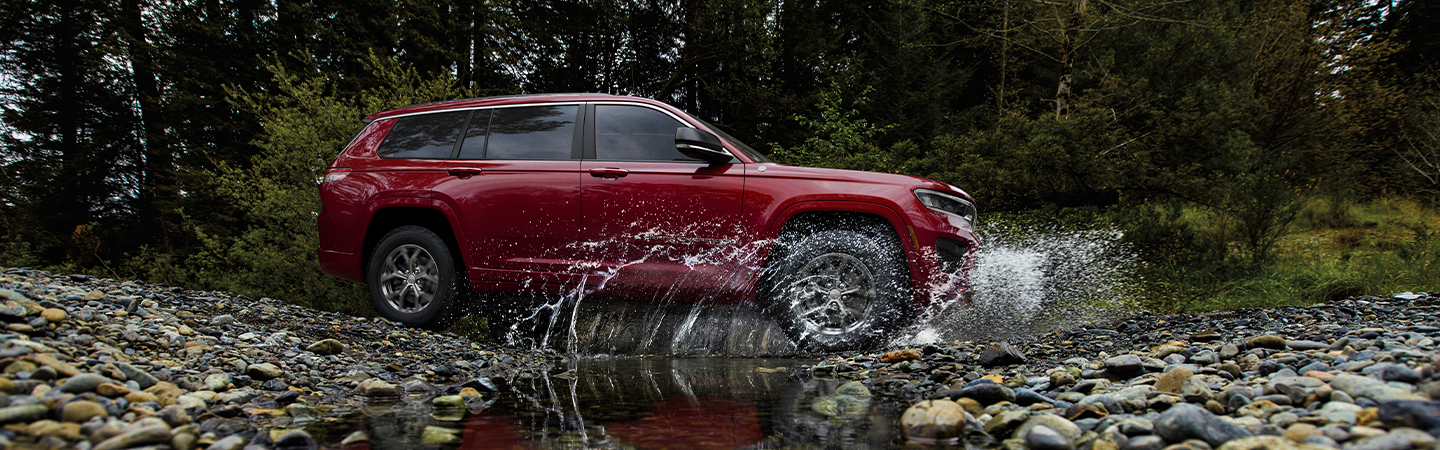 2023 Jeep Grand Cherokee vs. Toyota 4Runner slider2