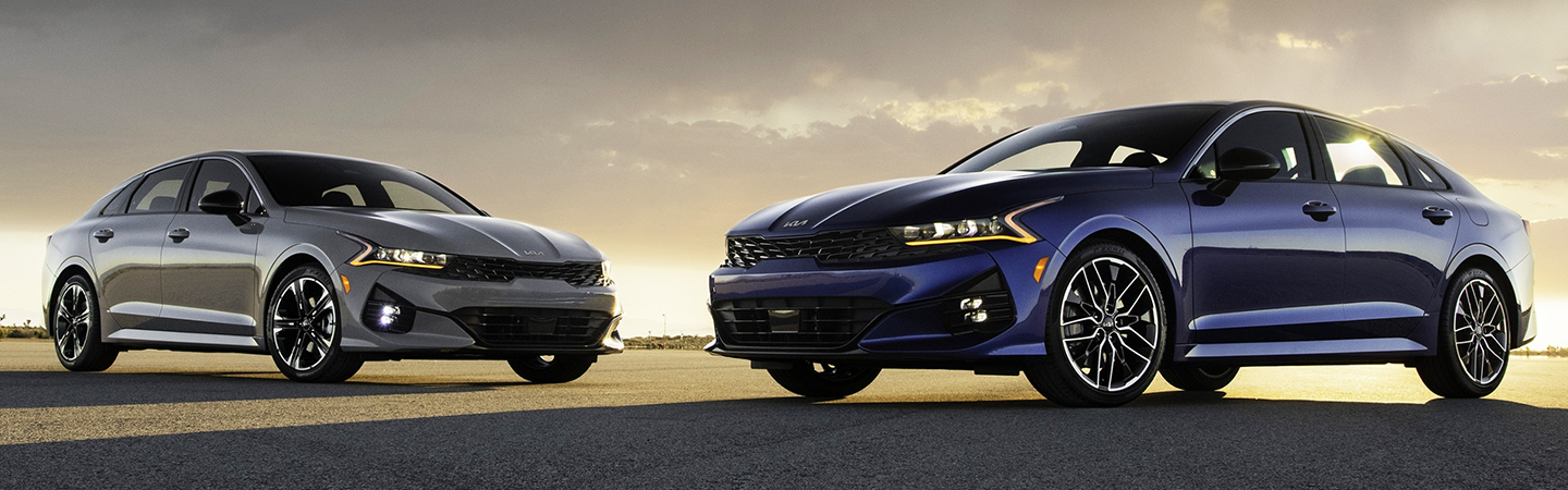 2024 Kia K5 Specs front in purple and silver 