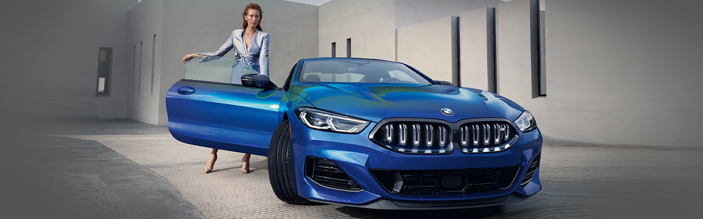 2024 BMW 8 Series Specs blue frontview