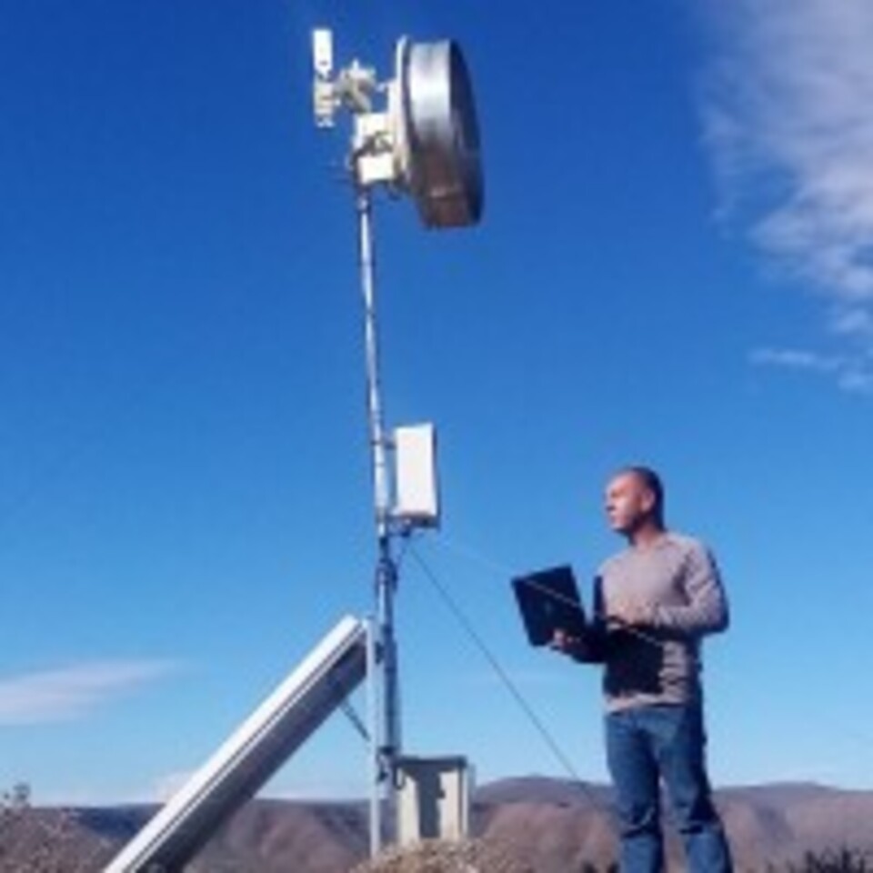 Expert Advice on Creating Cost-Effective and Reliable Wi-Fi Hotspot Networks.