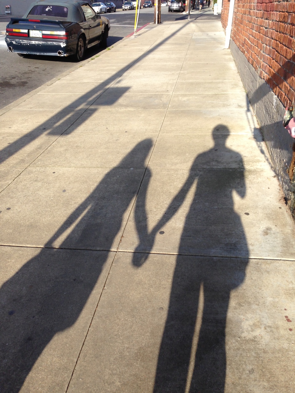 Online Dating 101 (Profiles, Photos, Courtship, & More)