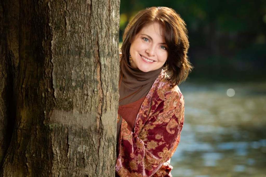 Lesley Donne - Women’s Health Expert - Clarity