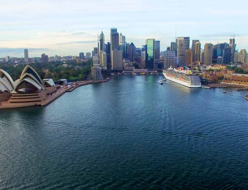 Explore Sydney Like Never Before: Experience the Enchantment of a Sydney Harbour Cruise