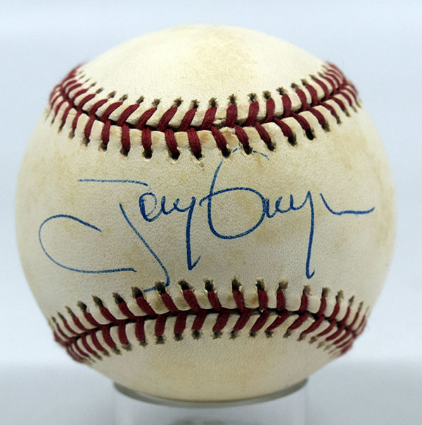 HOF  Gwynn, Tony  9 (ONL White) JSA LOA (CARD)