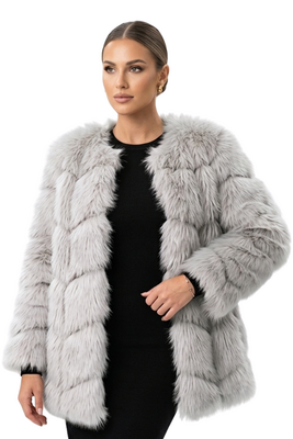 Abrigo en piel Ruby - Alquiler de vestido para eventos en Bogotá - Click2Dress - Vista 2