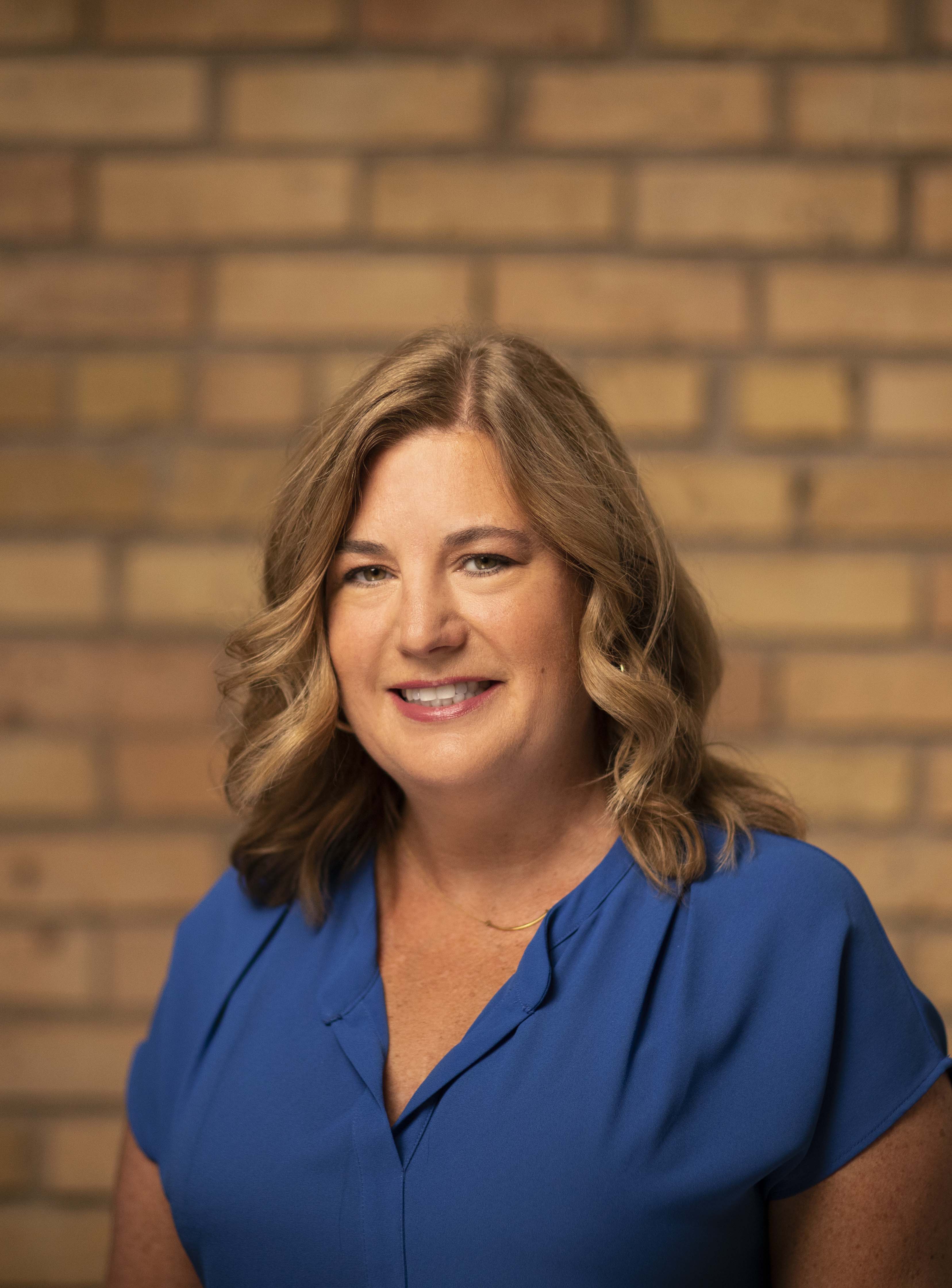 Agent Bio & Listings Lakes Sotheby's