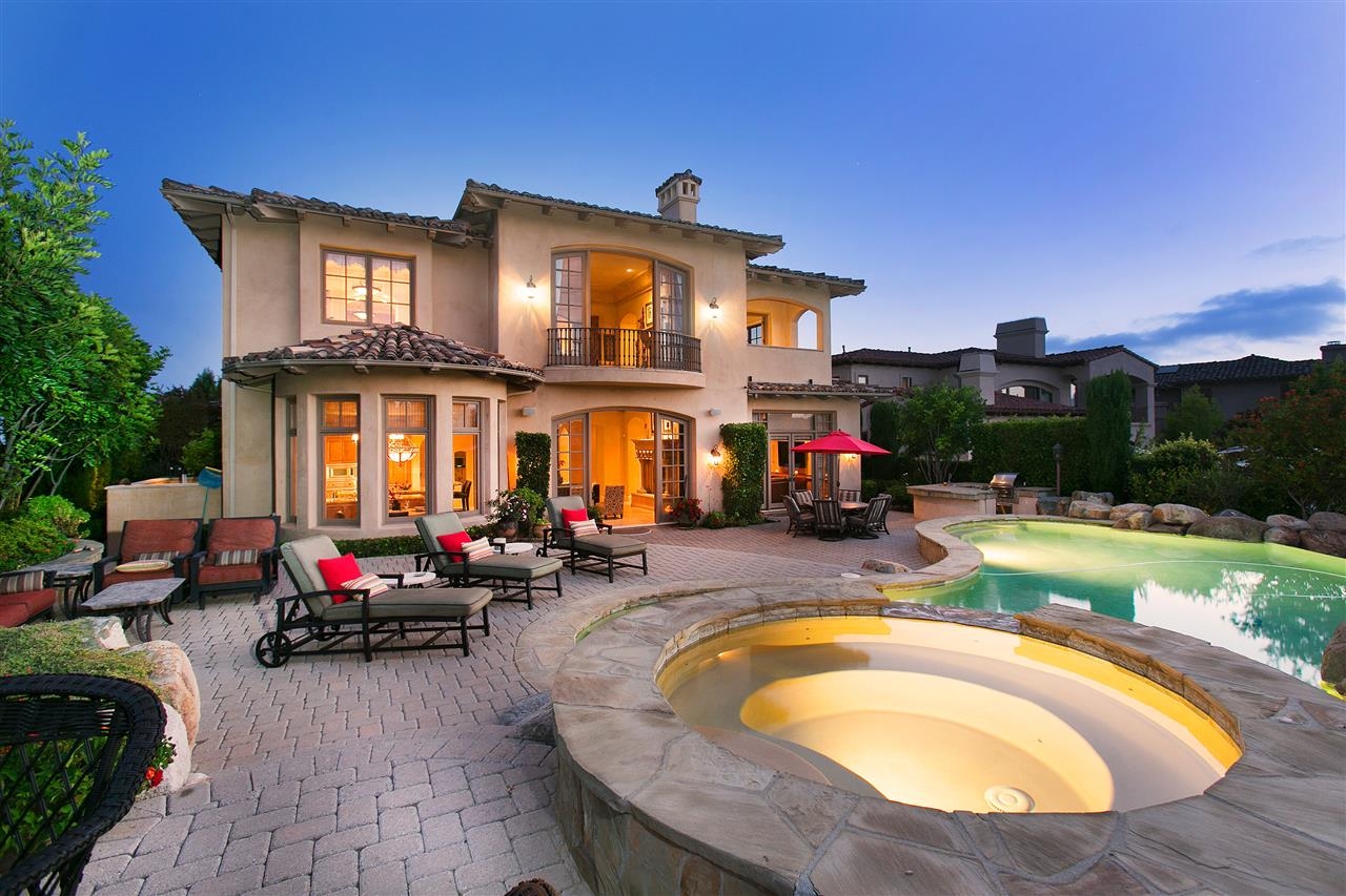 5819 Meadows Del Mar