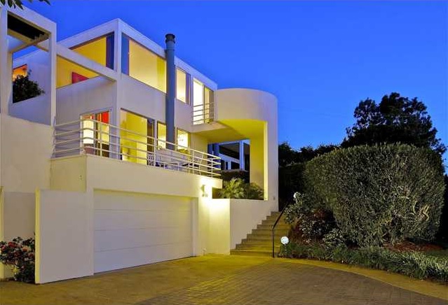 415  Stratford Court