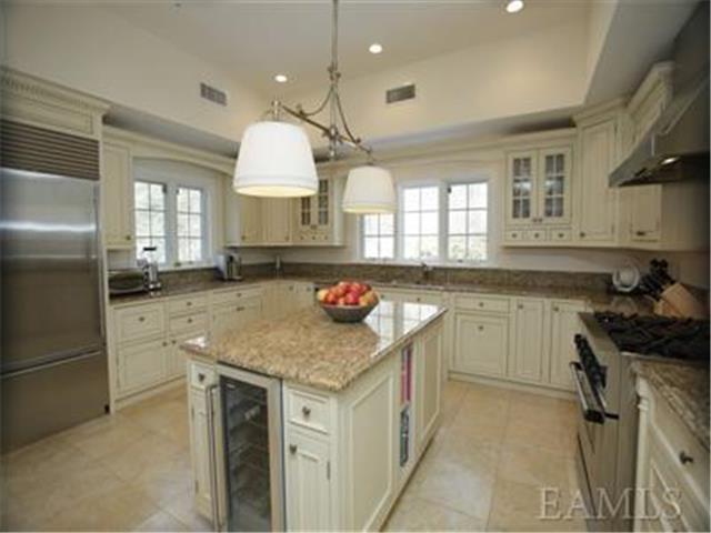 9 Seneca Trail