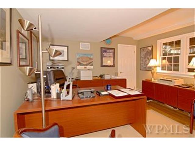 7 Iroquois Trail