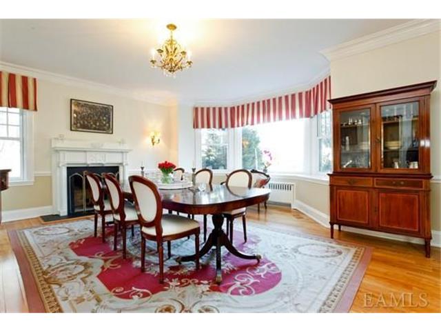 10 Dogwood Lane