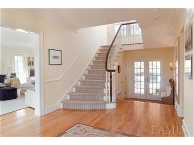10 Dogwood Lane
