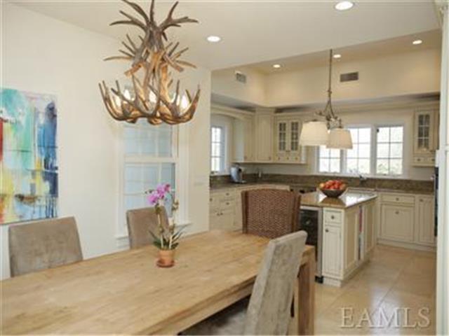 9 Seneca Trail