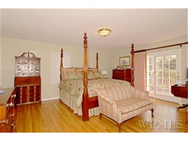 7 Iroquois Trail
