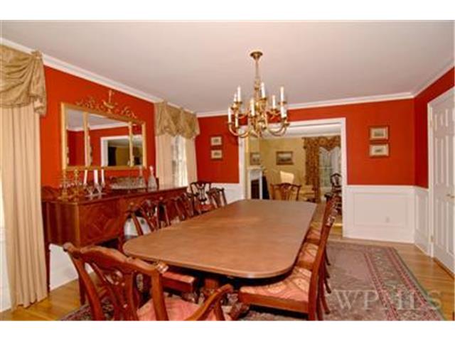 7 Iroquois Trail