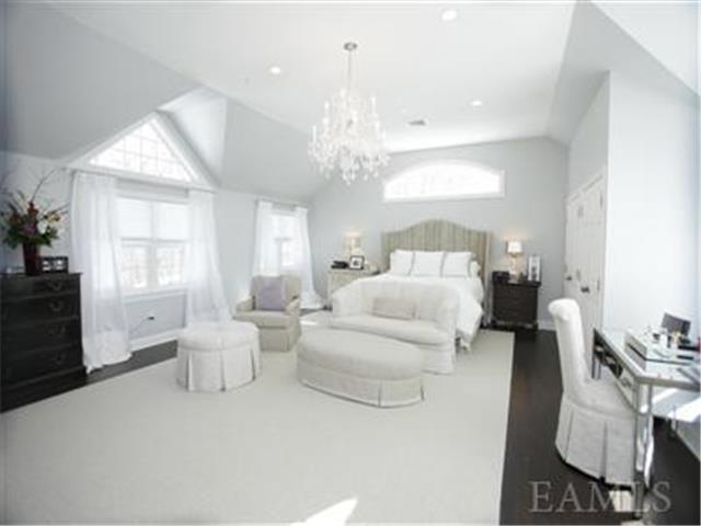 9 Seneca Trail