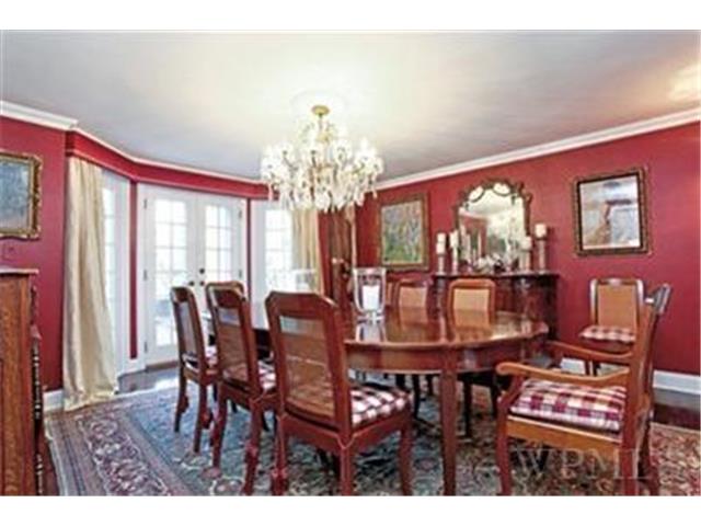 11 Wendover Road
